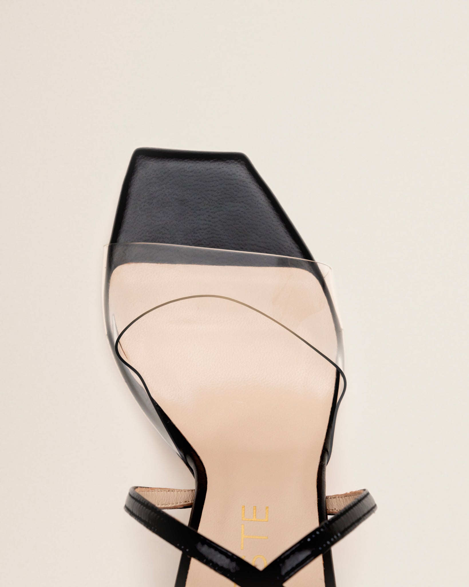 Iokaste Heels Black